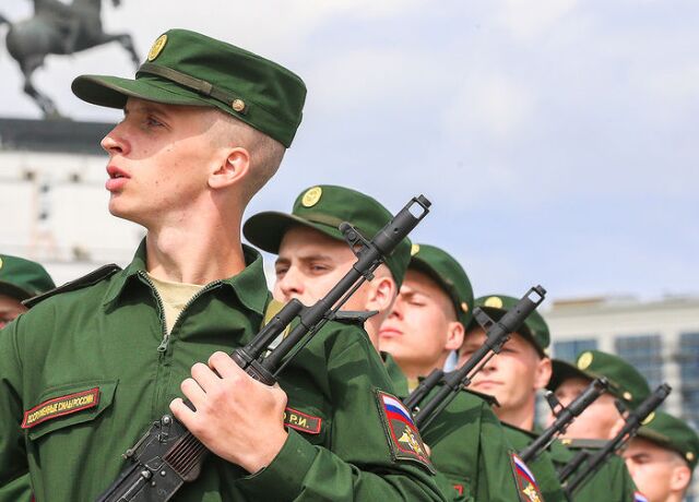 Rusiyada orduya yeni çağırış: 30 YAŞDAN...