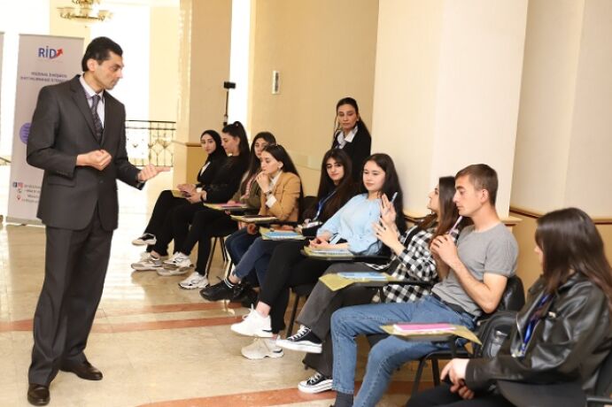 <p>“Ailə dəyərləri” – Cənubda maarifləndirmə layihəsinə start verilib- Akif Ağayev (FOTO=6)</p>