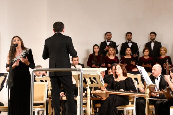 <p> Azərbaycan Dövlət Xalq Çalğı Alətləti Orkestrinin konserti təşkil olundu- Minə Türksoy (FOTO=17)</p>