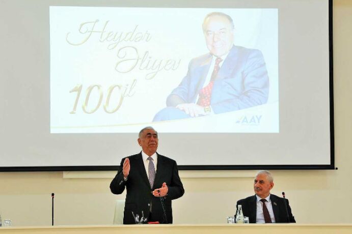 <p>“Heydər Əliyev ideyaları Zəfər yollarının təməlidir” adlı konfrans keçirilib (FOTO=15)</p>