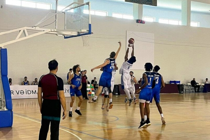 <p>BASKETBOL:   