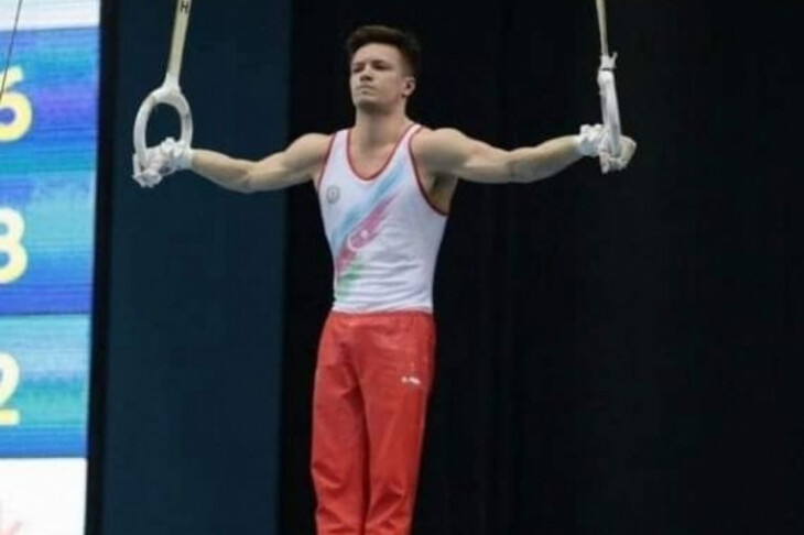 <p> İDMAN GİMNASTİKASI: Gimnastımız Nikita Simonov  FIG kubokuna layiq görülüb</p>

<p> </p>