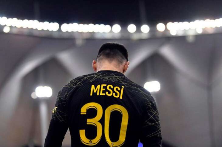 <p>FUTBOL: Lionel Messi iki həftəlik cəzaya məruz qalıb</p>

<p> </p>