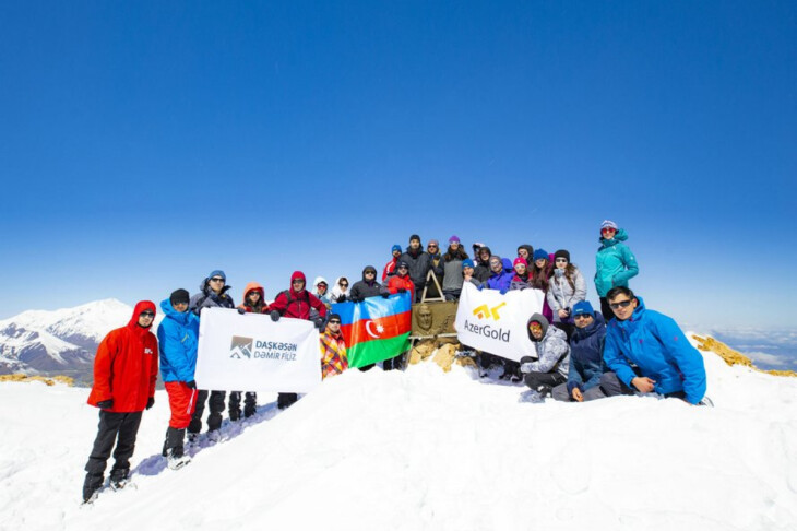 <p>“AzerGold” QSC tərəfindən Ümummilli Lider Heydər Əliyevin 100 illik yubileyi münasibətilə alpiniada təşkil edilib (FOTO=9)<br />
 </p>