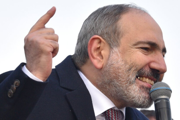<p>ƏFQAN QAFARLI: Paşinyan yenə şərtlə danışdı və sülh müqaviləsinə dair vəziyyəti qəlizləşdirdi. </p>