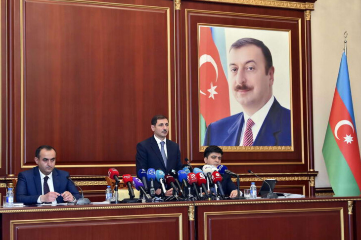 <p>Sudan qanunsuz istifadə hallarının aradan qaldırılması,bu sahədə qanunvericiliyin tələbləri və maarifləndirmə tədbirlərinə həsr olunmuş brifinq keçirilib. (+FOTO=15)</p>