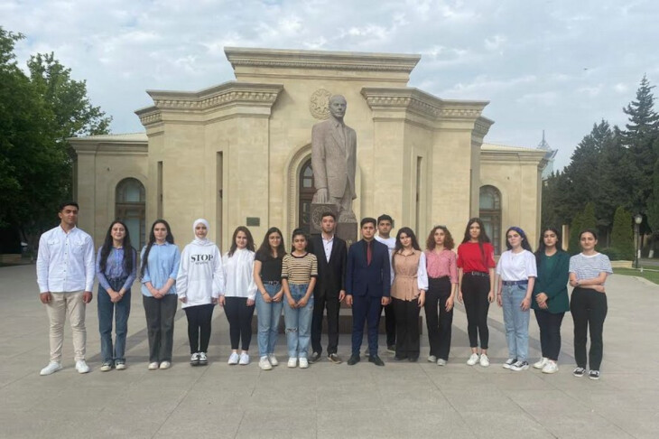 <p>BDU könüllüləri DTX-nin Akademiyasının “Şöhrət” muzeyində</p>