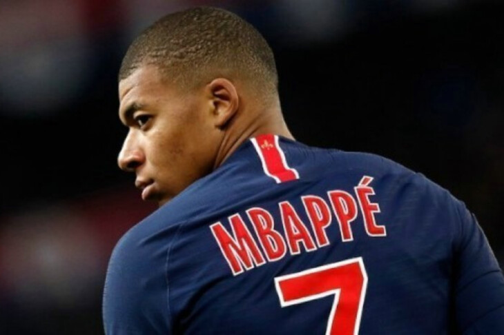 <p>FUTBOL: Mbappe PSJ ilə müqaviləsini yeniləməyəcək</p>