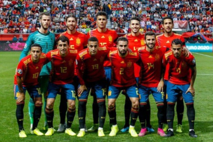 <p>FUTBOL: Millətlər Liqasının finalçıları bəlli olub</p>