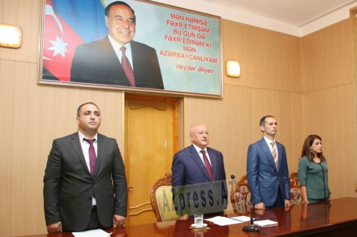 <p>MAİS İBRAHİMOV: Ağcabədidə “Dövlət Qulluqçularının Peşə Bayramı Günü” münasibətilə tədbir keçirilib (FOTO=42)</p>