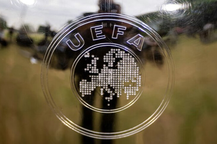 <p>FUTBOL: UEFA Barsaya Çempionlar Liqasına icazə verdi</p>