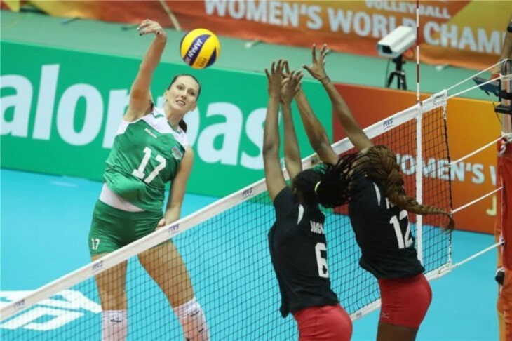 <p>VOLEYBOL: Polina Rəhimova yenidən milliyə qayıdıb</p>

<p> </p>