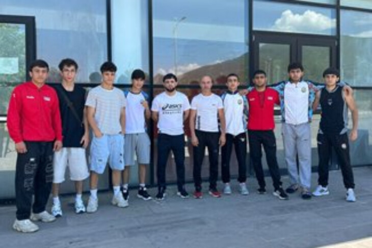 <p>BOKS: Gənc boksçularımız Qori turnirində </p>