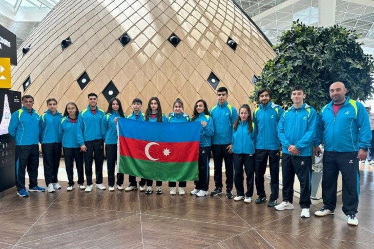 <p>STOLÜSTÜ TENNİS: Azərbaycan tenisçiləri Avropa çempionatına hazırlaşırlar</p>

<p> </p>