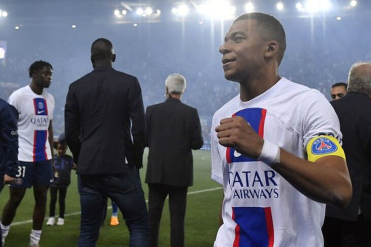 <p>FUTBOL: Mbappe pulsuz getsə, PSJ 175 milyon avro itirəcək</p>