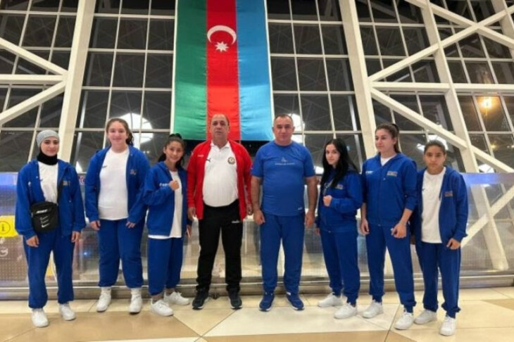 <p>BOKS: Yeniyetmə boksçularımız Avropa birinciliyinə yollanıblar </p>