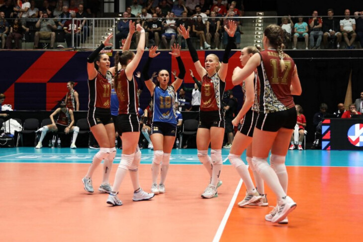 <p>VOLEYBOL. Avro-2023: Qadın voleybol yığmamız AÇ-ya qələbə ilə başlayıb məğlubiyyətlə davam edir</p>