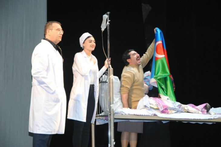 <p>Sumqayıt Dövlət Dram Teatrında 55-ci mövsümün açılışı olacaq (FOTO=13)</p>