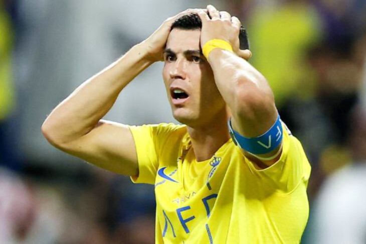 <p> Ronaldoya İranda qaydaları pozduğu üçün 99 şallaq vurulacaq</p>